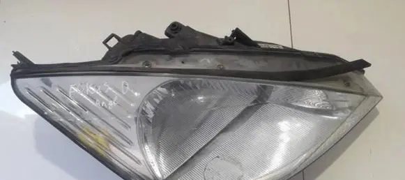 Ford Focus Headlight/headlamp 94219423