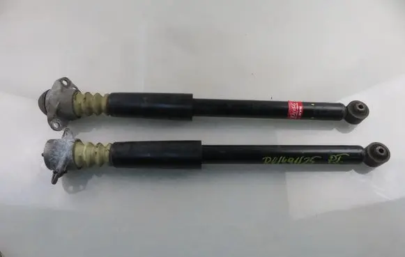Rear shock absorber/damper