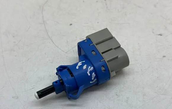 Ford Focus Brake pedal sensor switch 8T4T9G854AA