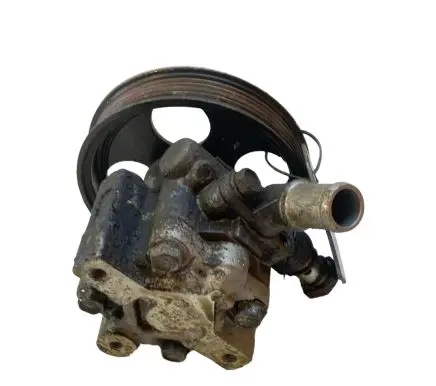 Opel Insignia A Power steering pump 13309336 YS0790M10353
