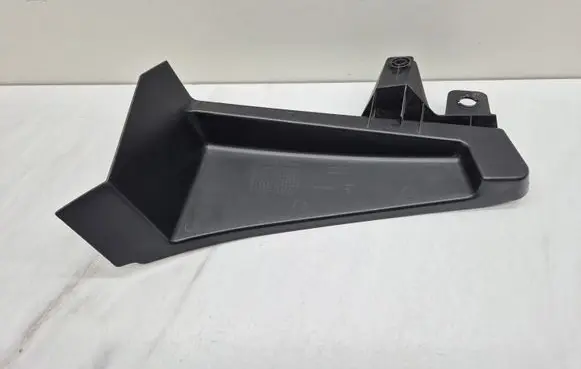Audi Q3 8U Other engine bay part 8U1819979A 8U1819979ASP9