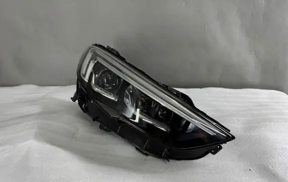Opel Insignia B Headlight/headlamp 39195646