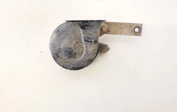 Volkswagen Golf III Horn signal e9011157