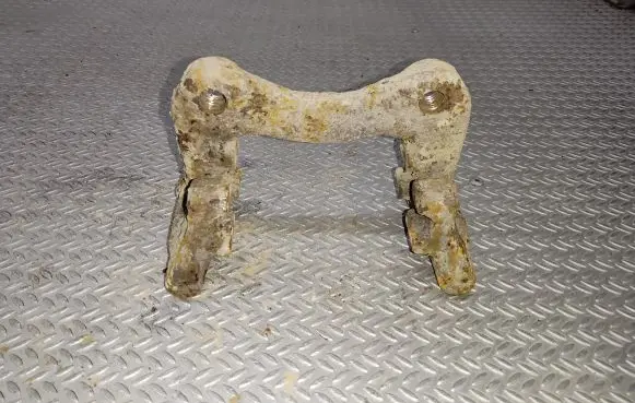 Volkswagen Sharan Brake caliper pad carrier rear 