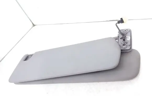 Sun visor
