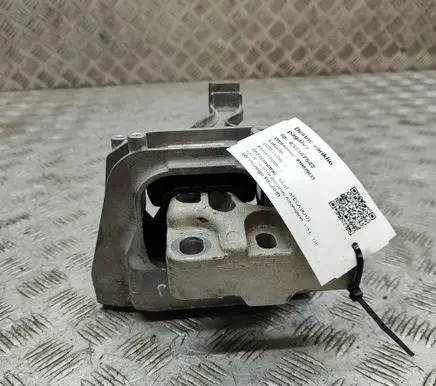 Seat Ateca Engine mount bracket 5WA199262D