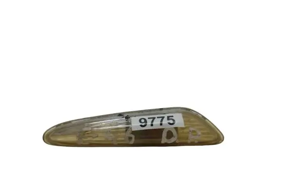 BMW 3 E46 Front fender indicator light 8382104
