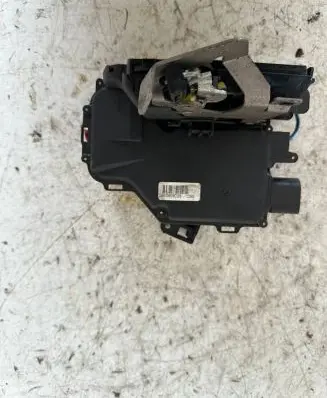 Audi A4 S4 B6 8E 8H Rear door lock 8E0839015C