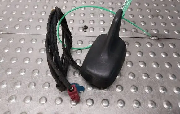 Audi Q7 4L Aerial GPS antenna S26383621 4L0035503B