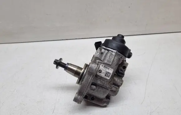 BMW 2 F46 Fuel injection high pressure pump 8511626