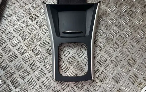 Mercedes-Benz B W245 Gear shifter surround trim plastic 1071240100