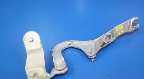BMW 6 E63 E64 Tailgate/trunk/boot hinge