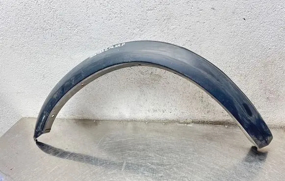 Opel Frontera B Front arch trim 