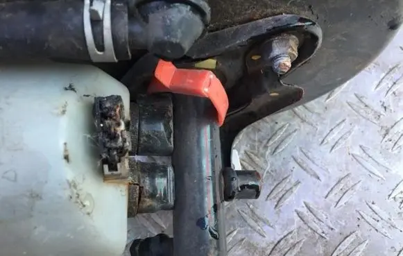 Nissan Micra Master brake cylinder