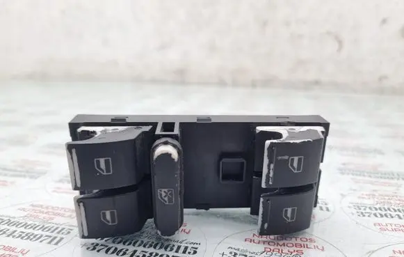 Volkswagen Touareg I Electric window control switch 7L6959857A