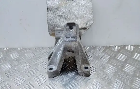 Audi A8 S8 D4 4H Engine mounting bracket 8K0199387S