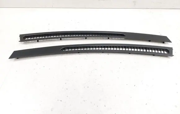 Mercedes-Benz R W251 Dashboard air vent grill cover trim A2518310460 A2518310060
