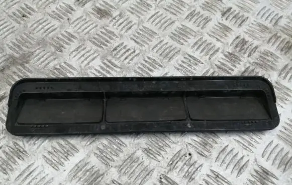 Fiat Tipo Quarter panel pressure vent 