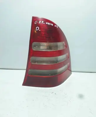 Mercedes-Benz C W203 Rear/tail lights UL03313 1634