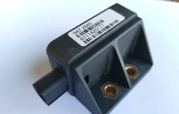 Volvo V70 ESP acceleration yaw rate sensor 9472849 6111420177