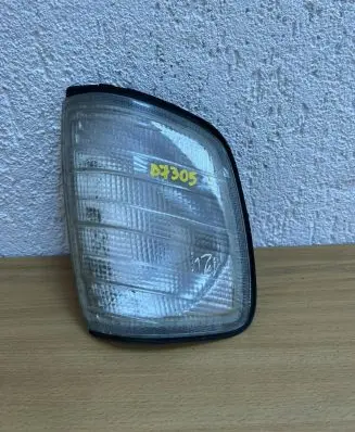 Mercedes-Benz E W124 Headlight/headlamp 014401606 D7305