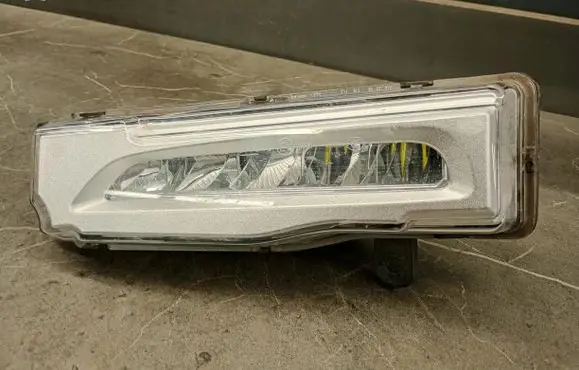 BMW X5 G05 Front fog light 7406365-04