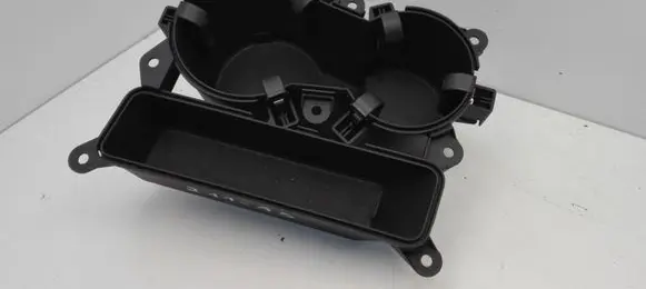 Cup holder front