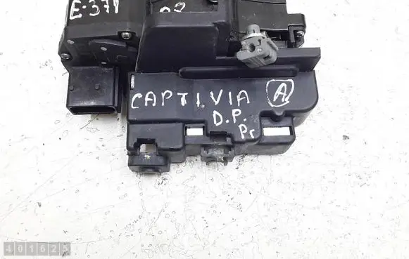 Chevrolet Captiva Front door lock
