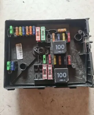 Skoda Octavia Mk2 (1Z) Fuse module 1K0937125C 017183073