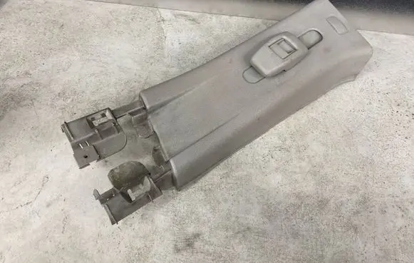 Peugeot Partner (B) pillar trim (top) 96832962BJ