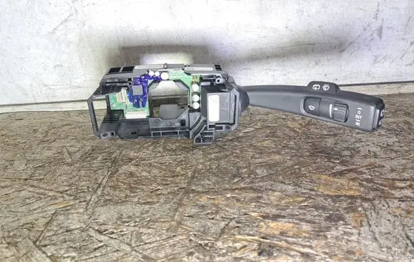 Volvo V70 Steering angle sensor 31275025 31275360