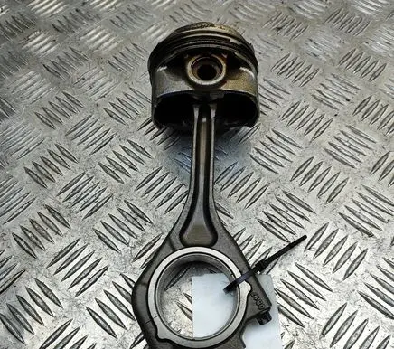 Jaguar E-Pace Piston 
