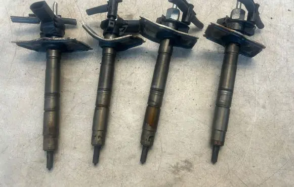 Audi Q5 SQ5 8R Fuel injectors set 03L130277 0445116030