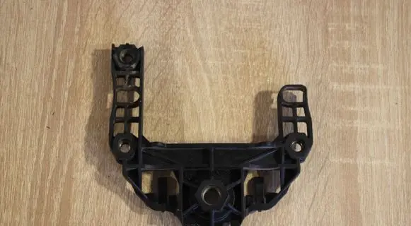 Peugeot 508 Front bumper mounting bracket 9689030280