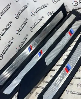 BMW M5 sill trim set (inner)