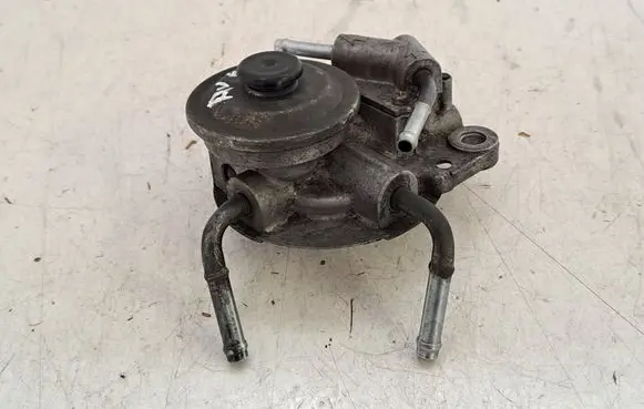 Toyota Avensis T250 Fuel filter bracket/mount holder 233800R010