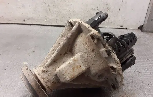 Suzuki Grand Vitara I Rear differential 