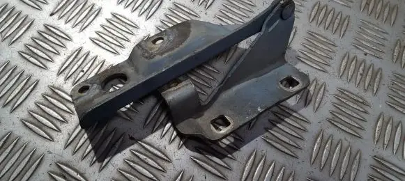 Nissan Almera Engine bonnet/hood hinges