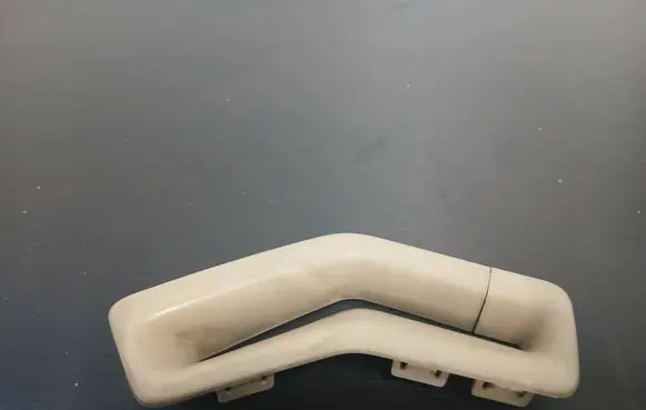 Volvo XC70 Seat belt trim ETRBA