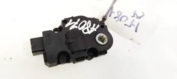 Mercedes-Benz B W245 Air flap motor/actuator EFB321