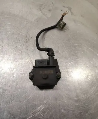 BMW 3 E90 E91 Glow plug pre-heat relay 779800006 1000210658 0522120102