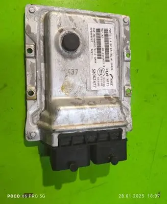 Fiat Punto Evo Engine control unit/module ECU 52062477 0150635B
