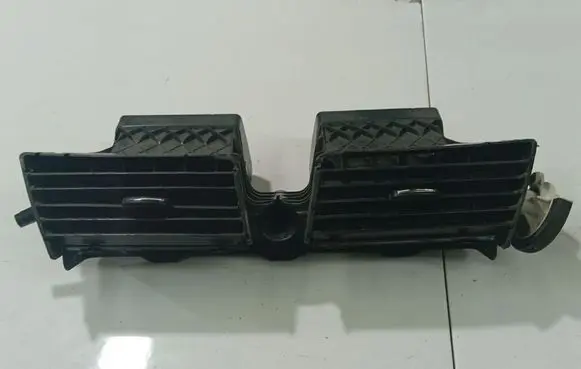 Citroen C4 I Picasso Dash center air vent grill 305304
