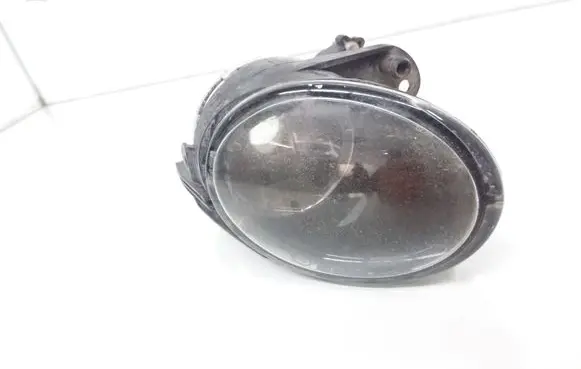 Volkswagen PASSAT B6 Front fog light 19A530B