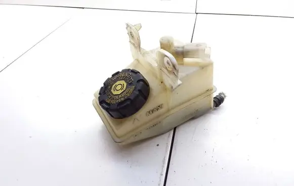Renault Espace - Grand espace IV Brake fluid reservoir 8200021398