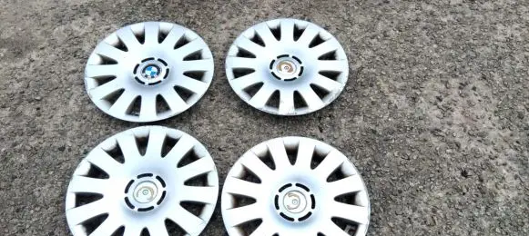 BMW 3 E46 R15 wheel hub/cap/trim 1097150 14121810