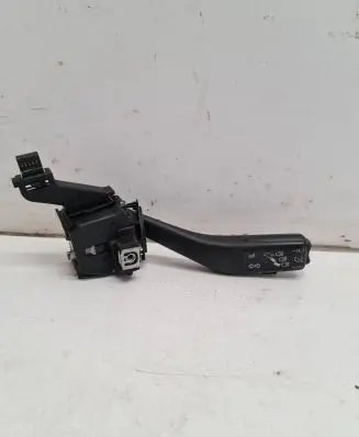 Volkswagen Golf V Indicator stalk ANP80H013E 5WE0153D