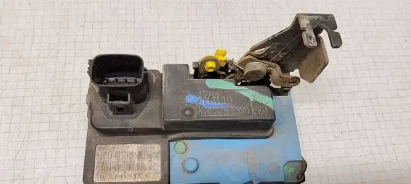 Volvo V70 Front door lock