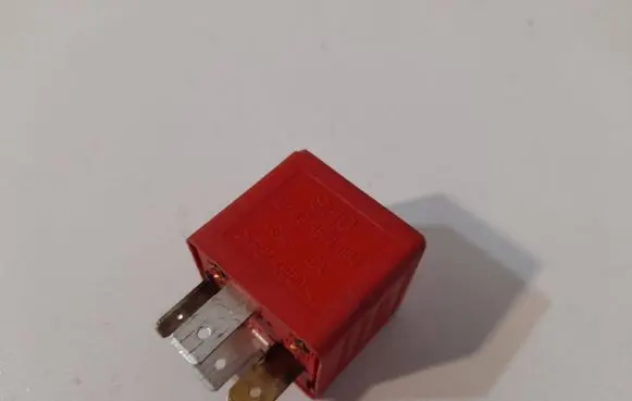 Audi A6 S6 C4 4A Other relay 89951900