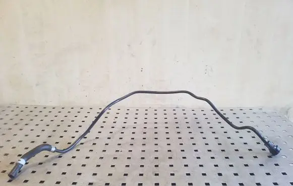 Volvo XC90 Engine coolant pipe/hose 31493271